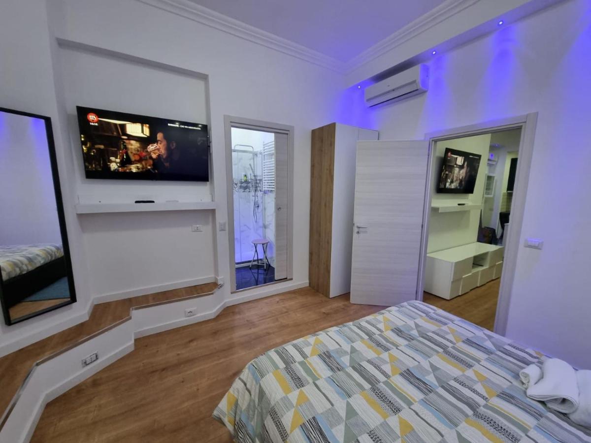 Piazza Colombo-Apartments Санремо Экстерьер фото